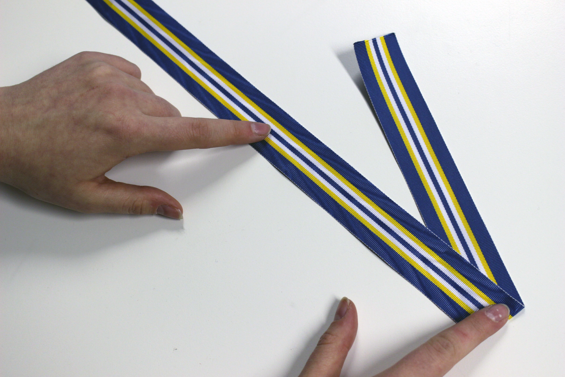 Nauhan taittelun 1. vaihe